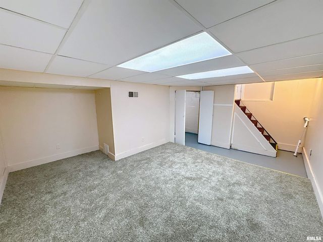 2212 39TH Street, Rock Island, IL 61201