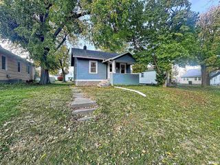 2212 39TH Street, Rock Island, IL 61201