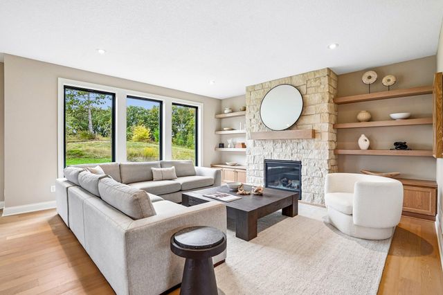 6248 Harkness Alcove S, Cottage Grove, MN 55016