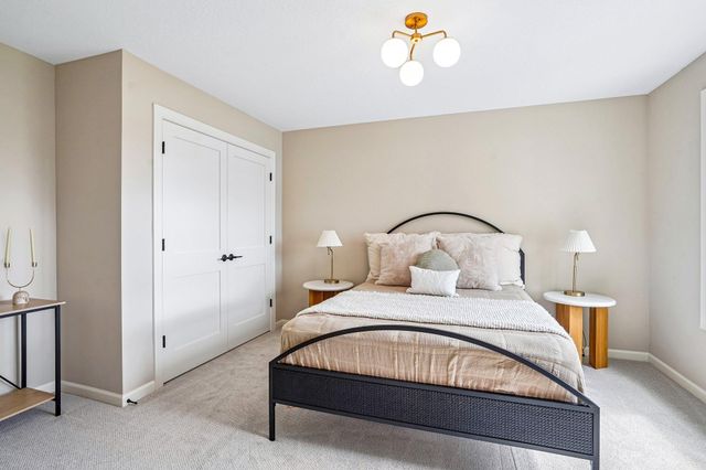 6248 Harkness Alcove S, Cottage Grove, MN 55016