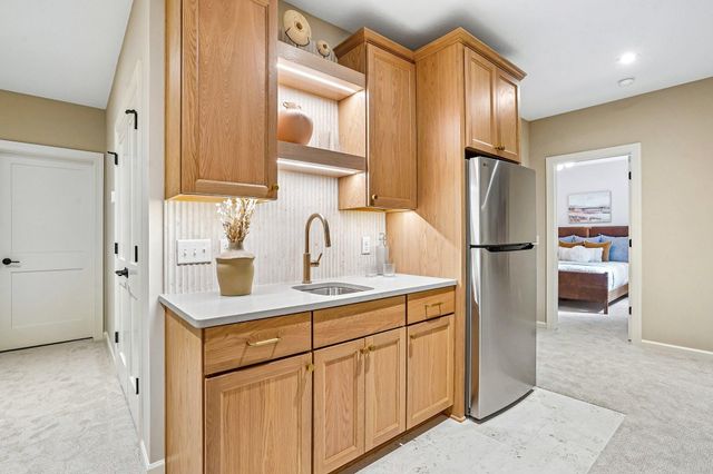 6248 Harkness Alcove S, Cottage Grove, MN 55016