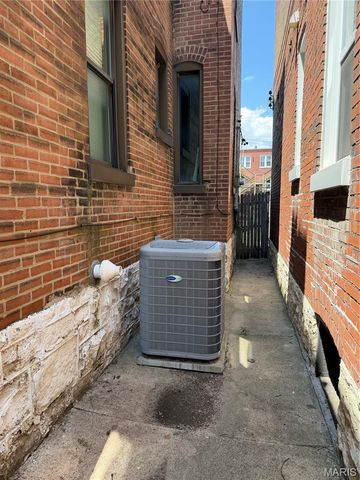 3543 Humphrey Street, St Louis, MO 63118
