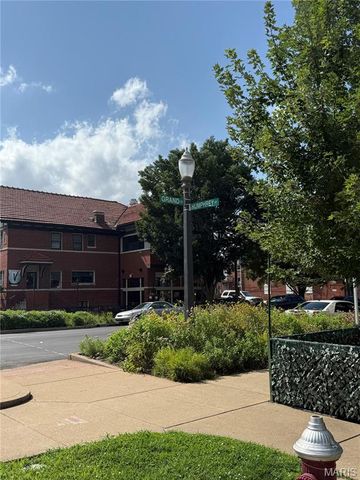 3543 Humphrey Street, St Louis, MO 63118
