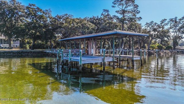 449 S Garcon Point Road, Milton, FL 32583