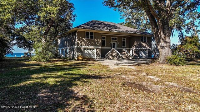 449 S Garcon Point Road, Milton, FL 32583