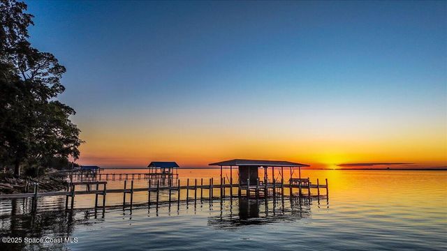 449 S Garcon Point Road, Milton, FL 32583