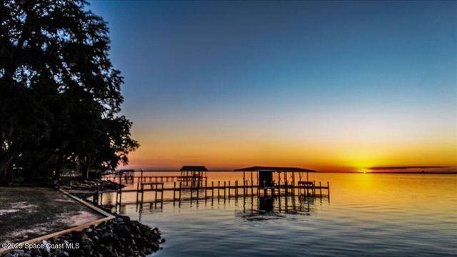 449 S Garcon Point Road, Milton, FL 32583
