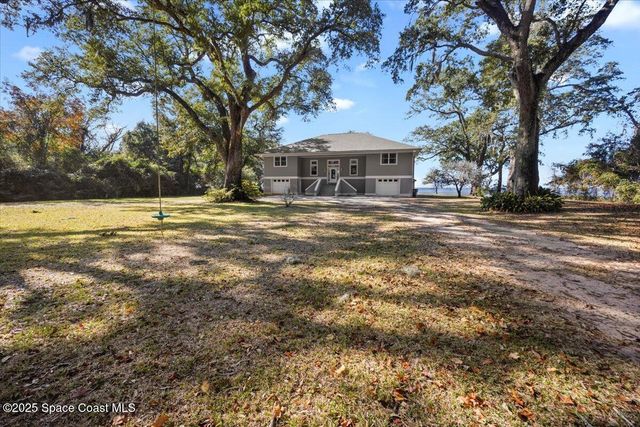 449 S Garcon Point Road, Milton, FL 32583