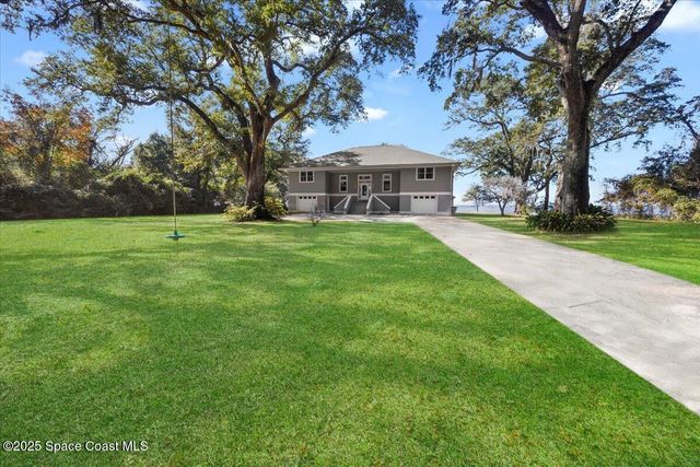 449 S Garcon Point Road, Milton, FL 32583