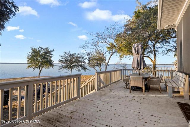 449 S Garcon Point Road, Milton, FL 32583