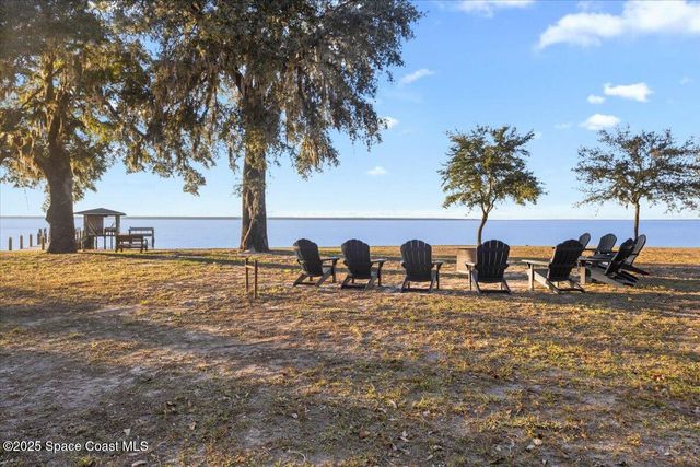 449 S Garcon Point Road, Milton, FL 32583