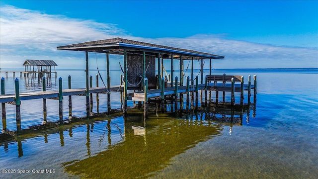 449 S Garcon Point Road, Milton, FL 32583
