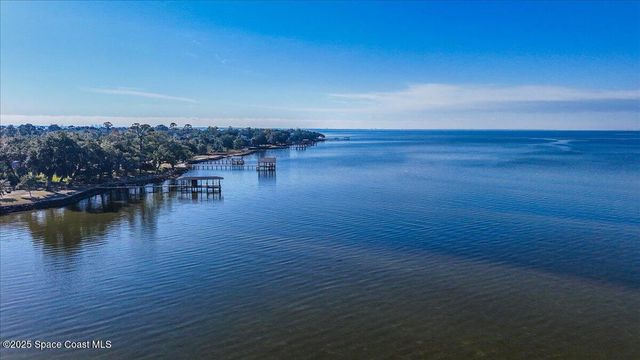 449 S Garcon Point Road, Milton, FL 32583