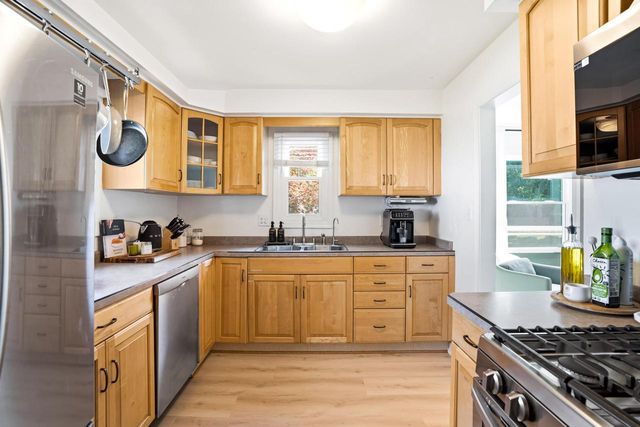 140 E Green Tree ROAD, Fox Point, WI 53217