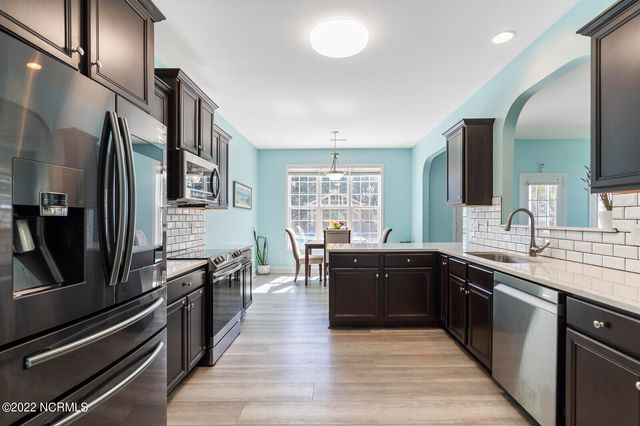 114 Camelot Drive, Holly Ridge, NC 28445