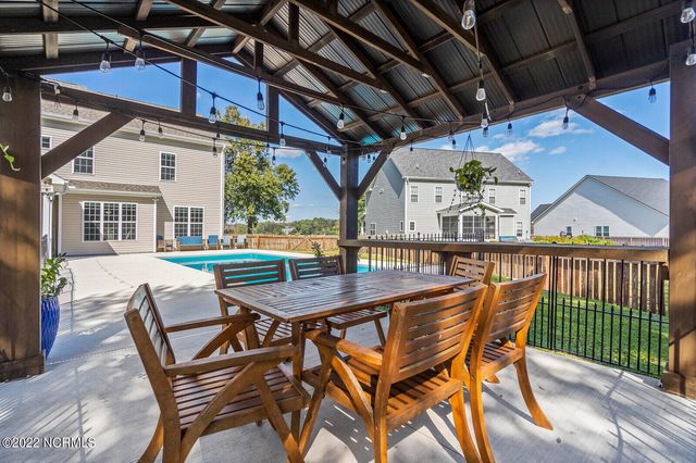 114 Camelot Drive, Holly Ridge, NC 28445