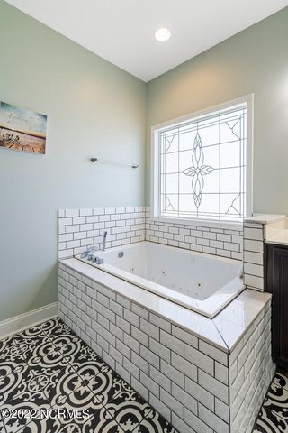 114 Camelot Drive, Holly Ridge, NC 28445