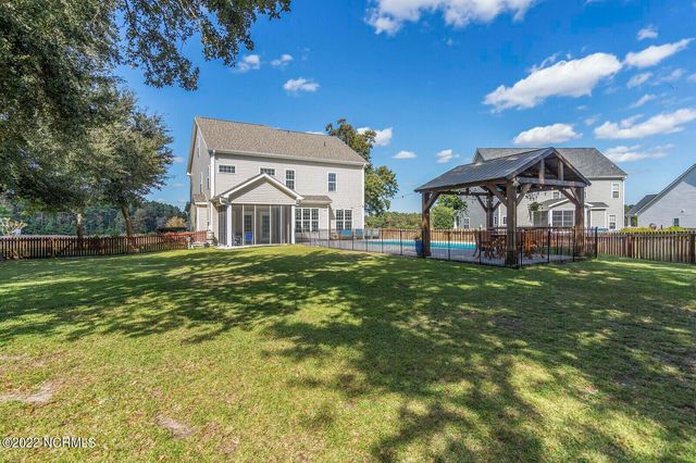 114 Camelot Drive, Holly Ridge, NC 28445