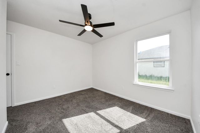 51 Road 5214, Cleveland, TX 77327