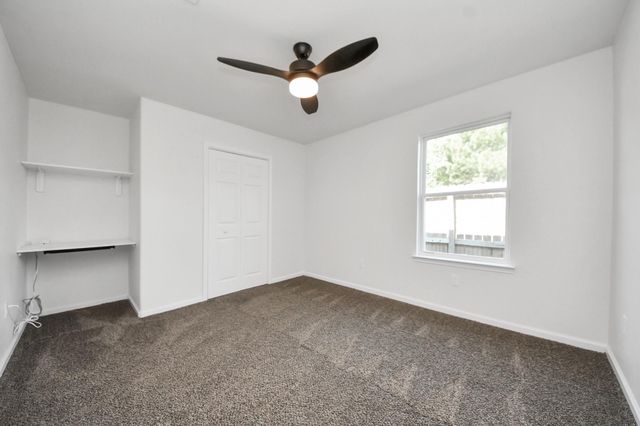 51 Road 5214, Cleveland, TX 77327