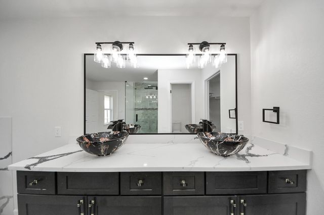 51 Road 5214, Cleveland, TX 77327