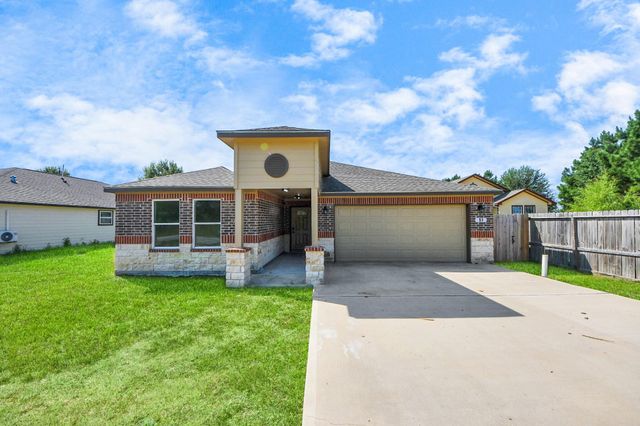 51 Road 5214, Cleveland, TX 77327