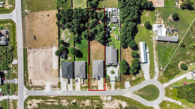 51 Road 5214, Cleveland, TX 77327