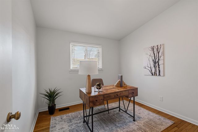 22425 Sunnyside Street, Saint Clair Shores, MI 48080