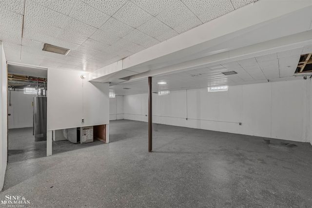 22425 Sunnyside Street, Saint Clair Shores, MI 48080