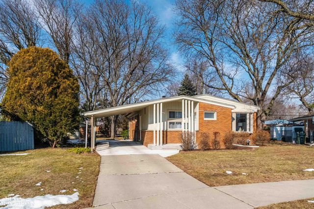 22425 Sunnyside Street, Saint Clair Shores, MI 48080