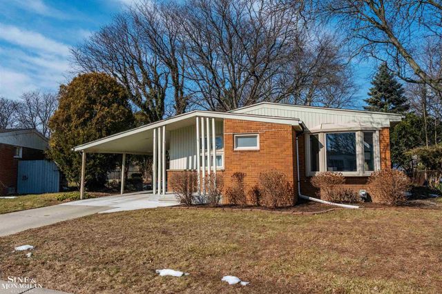 22425 Sunnyside Street, Saint Clair Shores, MI 48080