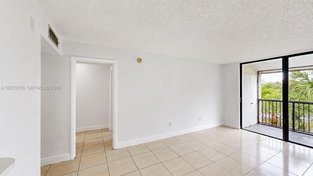 14201 N Kendall Drive 401D, Miami, FL 33186