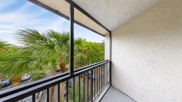 14201 N Kendall Drive 401D, Miami, FL 33186