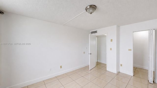 14201 N Kendall Drive 401D, Miami, FL 33186