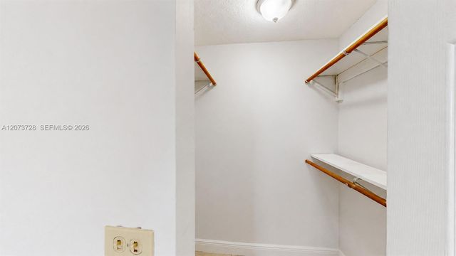 14201 N Kendall Drive 401D, Miami, FL 33186