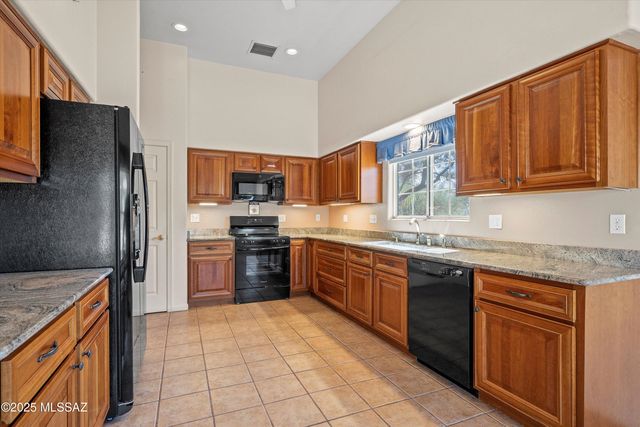 1489 W Bridalveil Place, Oro Valley, AZ 85737