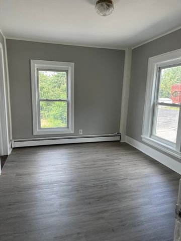 29 Mount Vernon St, Fitchburg, MA 01420