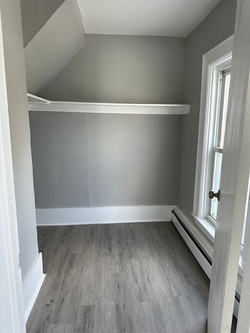 29 Mount Vernon St, Fitchburg, MA 01420