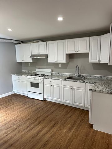 29 Mount Vernon St, Fitchburg, MA 01420