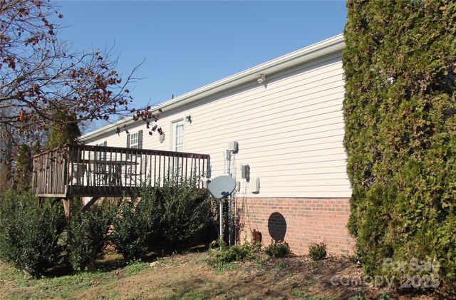 711 Braemore Court NW, Conover, NC 28613