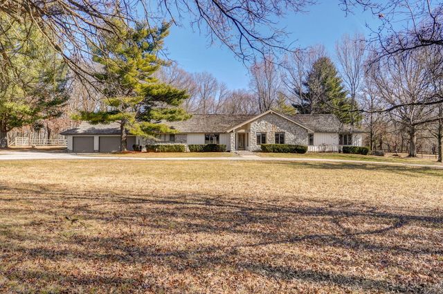 1950 S Farm Road 199, Springfield, MO 65809