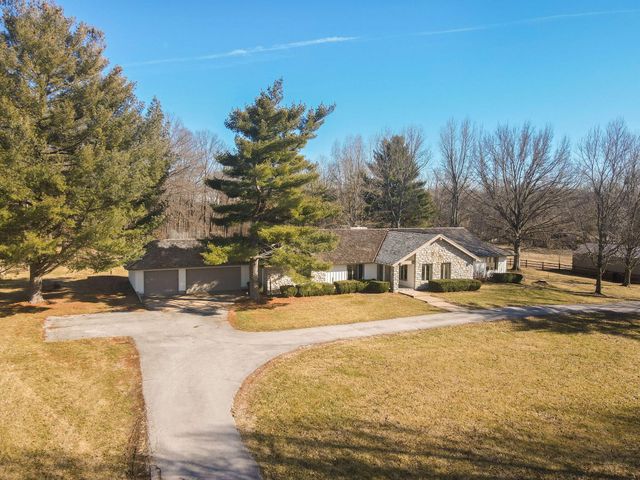 1950 S Farm Road 199, Springfield, MO 65809