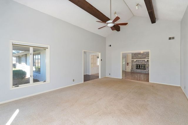 1950 S Farm Road 199, Springfield, MO 65809