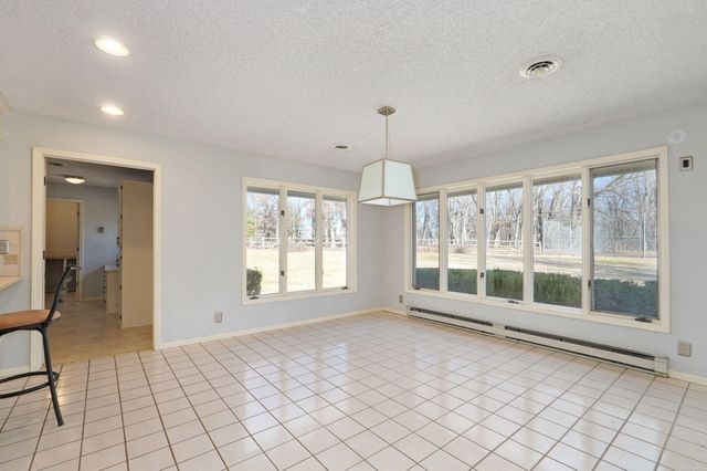 1950 S Farm Road 199, Springfield, MO 65809