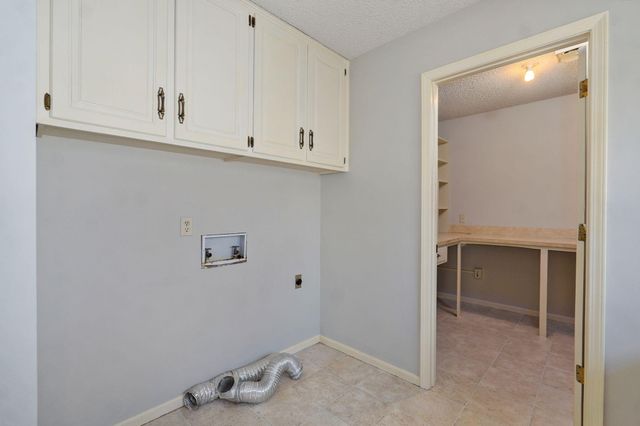 1950 S Farm Road 199, Springfield, MO 65809