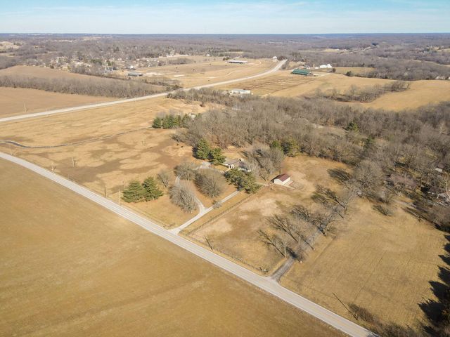 1950 S Farm Road 199, Springfield, MO 65809