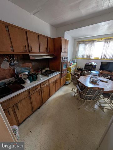 6731 N 18TH ST, Philadelphia, PA 19126