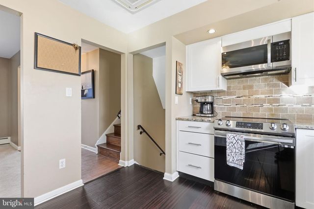 5 PATRICK LN, Yardley, PA 19067