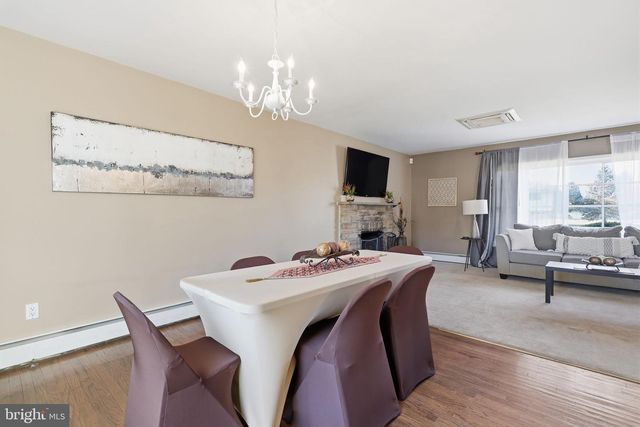 5 PATRICK LN, Yardley, PA 19067