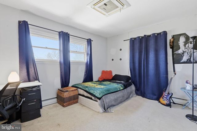 5 PATRICK LN, Yardley, PA 19067